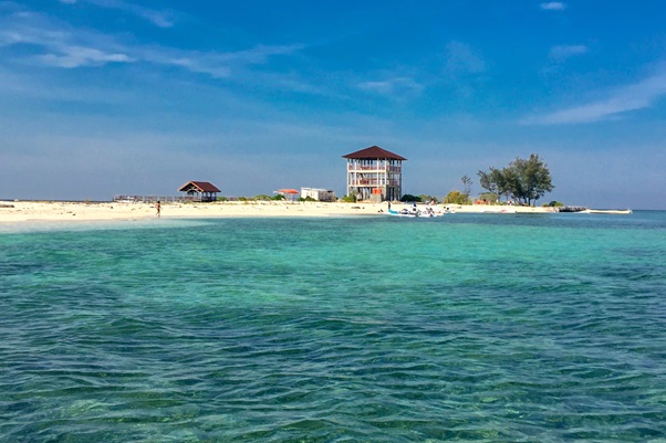 6 Beautiful Beaches in Makassar That Are Most Interested by Tourists - Web  Wortal